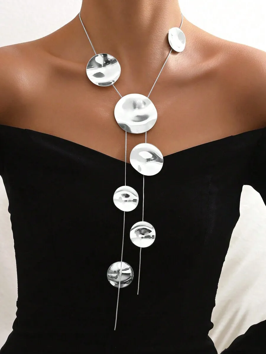 Fashion Geometric Asymmetrical Round Pendant Necklace For Women
Fashion Geometric Asymmetrical Round Pendant Necklace For Women