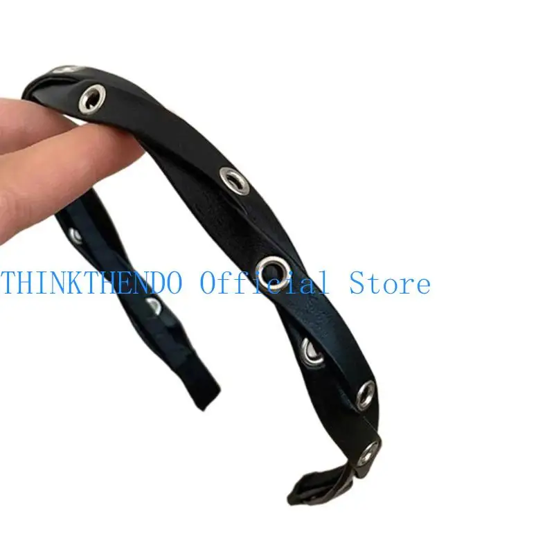 652F Twisted PU Leather Headbands Fashion Girls PU Hairband Comfort to Makeup Shower Punk Hairband for Teenagers Girls
652F Twisted PU Leather Headbands Fashion Girls PU Hairband Comfort to Makeup Shower Punk Hairband for Teenagers Girls