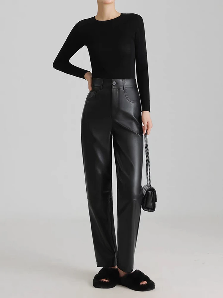 Джинсы с высокой талией и прямыми штанинами из натуральной кожи, зимние, модные, с эффектом похудения, винтажные брюки для женщин, удобные и мягкие
Джинсы с высокой талией и прямыми штанинами из натуральной кожи, зимние, модные, с эффектом похудения, винтажные брюки для женщин, удобные и мягкие