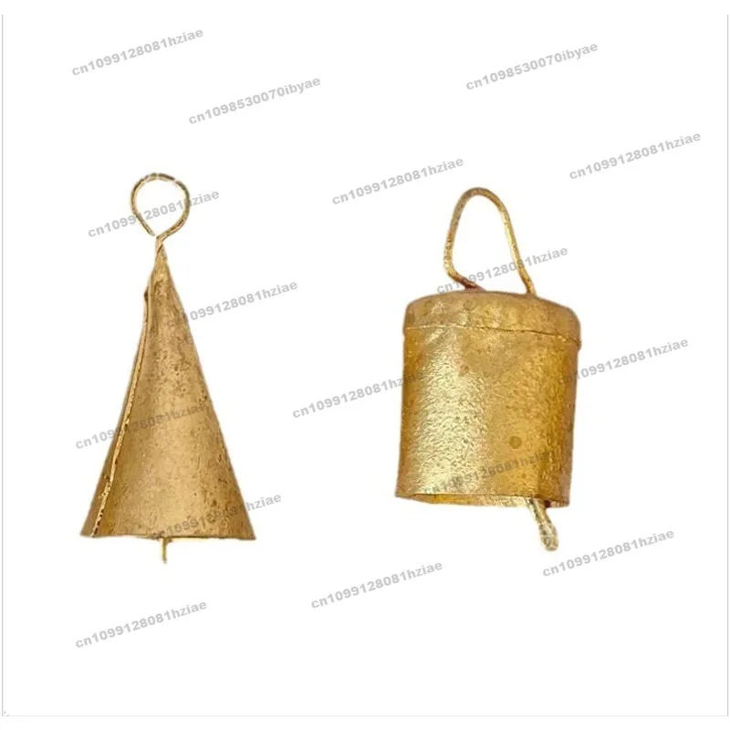 Gold Tin Small Bell Retro Hemp Rope Tin Bell Wall Hanging Decoration 5cm Cone and Cylinder Craft Bell
Gold Tin Small Bell Retro Hemp Rope Tin Bell Wall Hanging Decoration 5cm Cone and Cylinder Craft Bell
