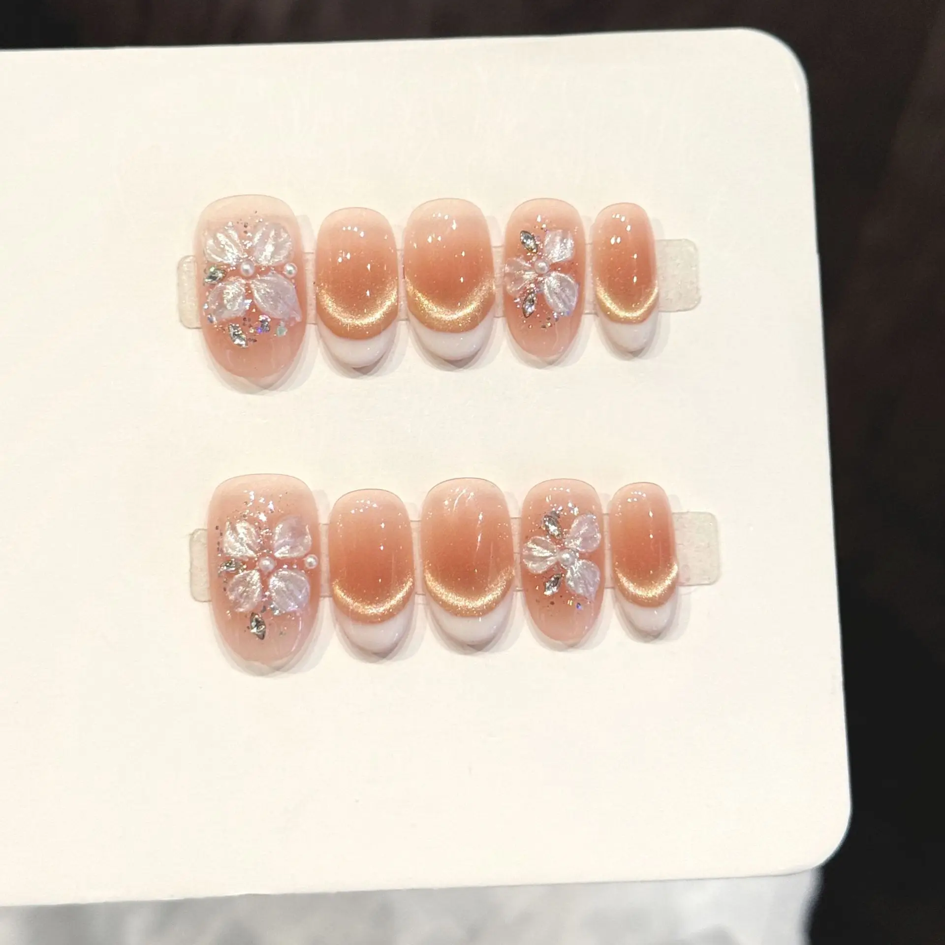 10Pcs White French Handmade Fake Nail Tip Full Cover Cat's Eye Flower Rhinestone False Nails Short Round Reusable Press on Nails
10Pcs White French Handmade Fake Nail Tip Full Cover Cat's Eye Flower Rhinestone False Nails Short Round Reusable Press on Nails