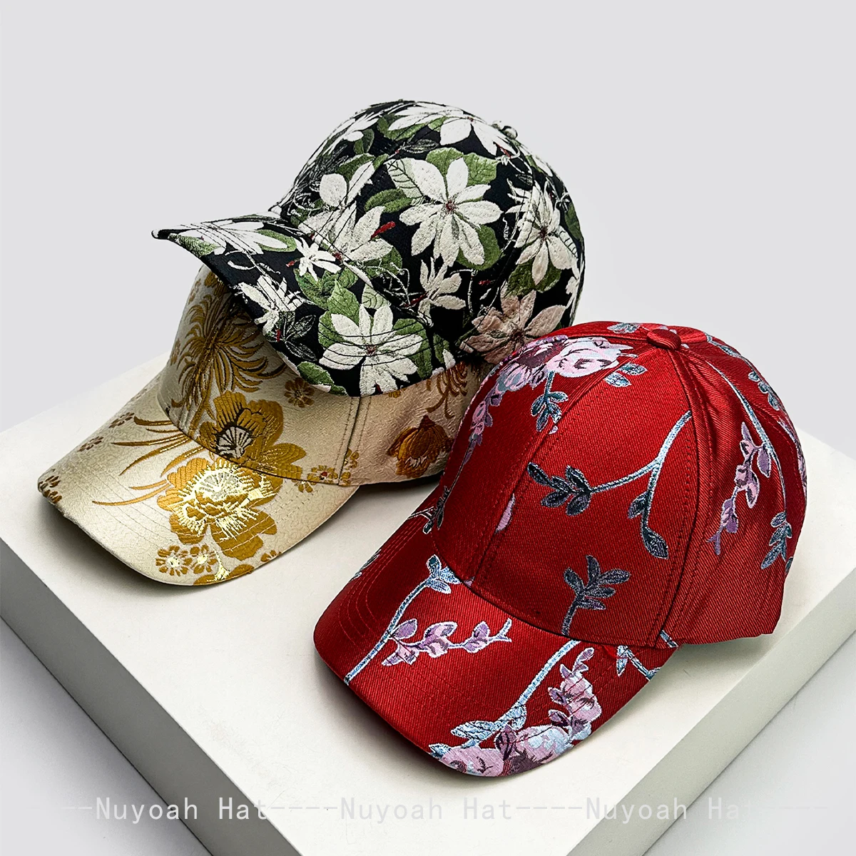 New Women China Chic Flower Retro Baseball Hats Sunshade Hardtop Versatile Personal Peaked Caps Elegant Fashion Casual Outdoor
New Women China Chic Flower Retro Baseball Hats Sunshade Hardtop Versatile Personal Peaked Caps Elegant Fashion Casual Outdoor