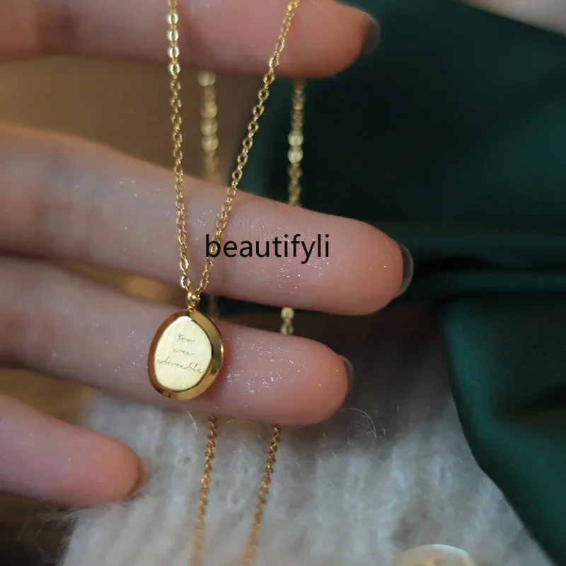 geometric round brand letter necklace light luxury niche design sense simple fashion versatile 14K gold-plated collarbone chain
geometric round brand letter necklace light luxury niche design sense simple fashion versatile 14K gold-plated collarbone chain