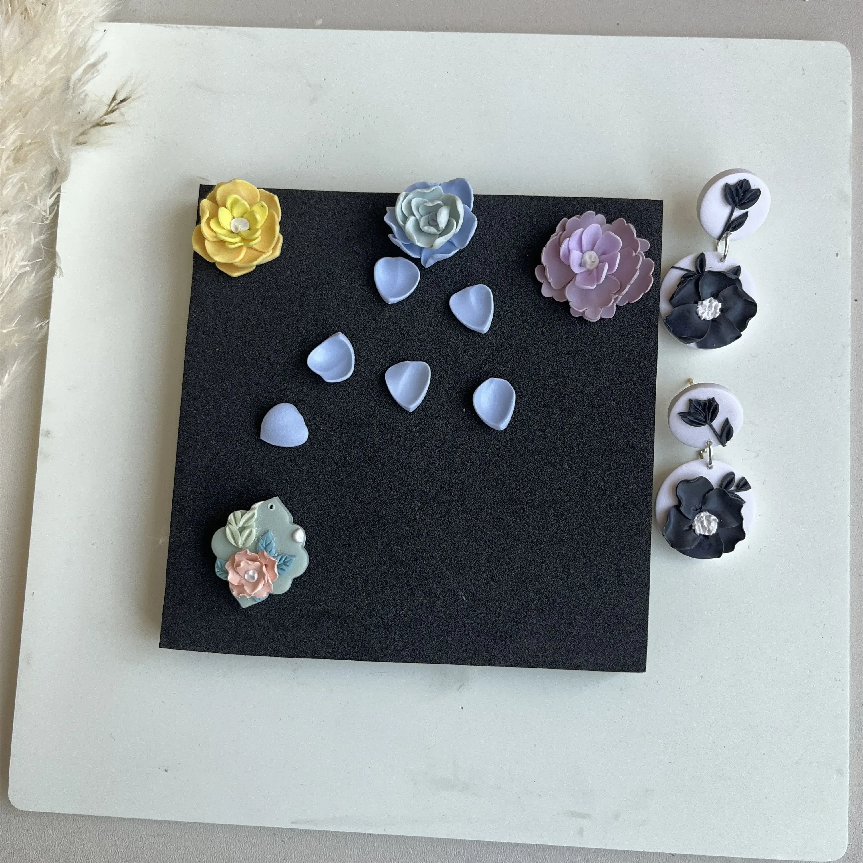 Soft Ceramic Petals DIY Exclusive Foam Cushion French Earrings U-Cut Mold Earrings Jewelry Pendant Making
Soft Ceramic Petals DIY Exclusive Foam Cushion French Earrings U-Cut Mold Earrings Jewelry Pendant Making