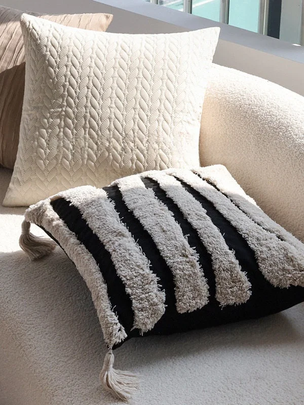 Black Flocking Tassel Pillow Covers French Style Living Room Sofa Sample Room Bedside Pillow Customizable Polyester Fiber Hea...
Black Flocking Tassel Pillow Covers French Style Living Room Sofa Sample Room Bedside Pillow Customizable Polyester Fiber Hea...
