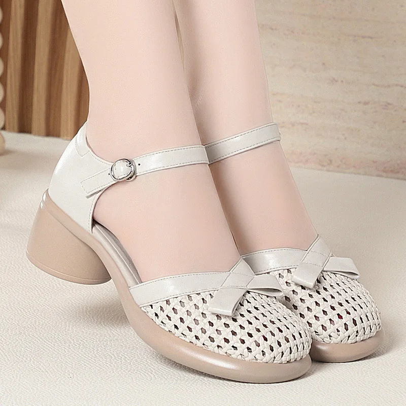 Plus Size 41 42 All Match Comfortable Round Head Cutout Hole Shoes Platform Sandals 2025 Genuine Leather Sandals for Office Mom
Plus Size 41 42 All Match Comfortable Round Head Cutout Hole Shoes Platform Sandals 2025 Genuine Leather Sandals for Office Mom