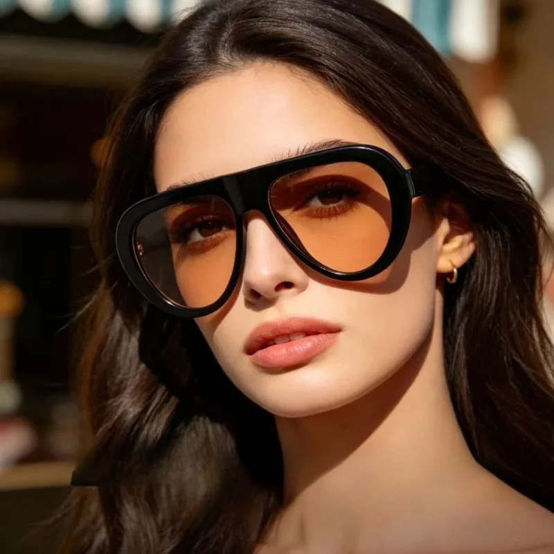 2026 Vintage Oversized Oval Sunglasses Women Men New Fashion Wide Leg Leopard Red Gradient Sun Glasses Ladies Trendy Sexy Shades
2026 Vintage Oversized Oval Sunglasses Women Men New Fashion Wide Leg Leopard Red Gradient Sun Glasses Ladies Trendy Sexy Shades