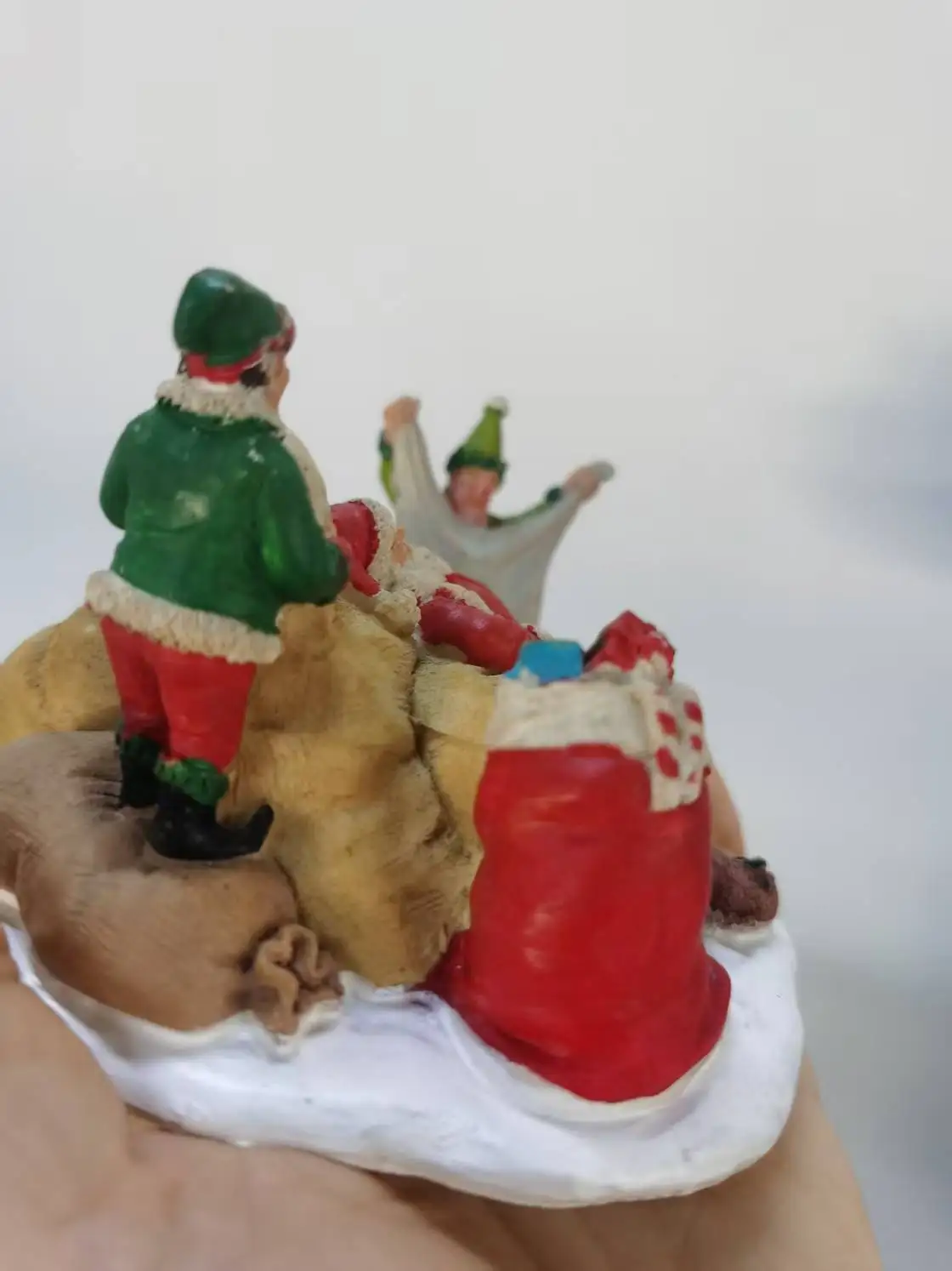 Фигурка из смолы, психический психологический песочный стол, игровая коробка, придворная терапия, Сантапрозаз и подарок
Фигурка из смолы, психический психологический песочный стол, игровая коробка, придворная терапия, Сантапрозаз и подарок