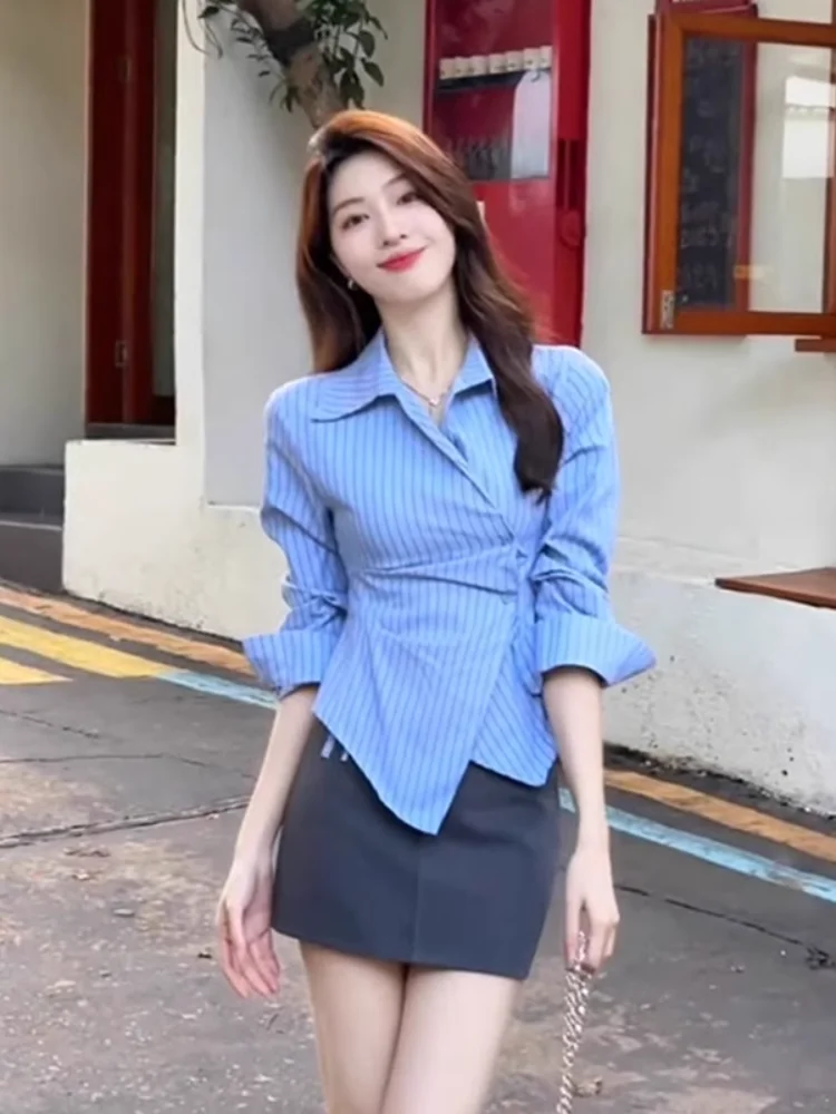 Elegant Uneven Waist Shirt Women's Early Spring New Design Collar Shirt Top Slim Fit Long Sleeve Striped Commute Style
Elegant Uneven Waist Shirt Women's Early Spring New Design Collar Shirt Top Slim Fit Long Sleeve Striped Commute Style