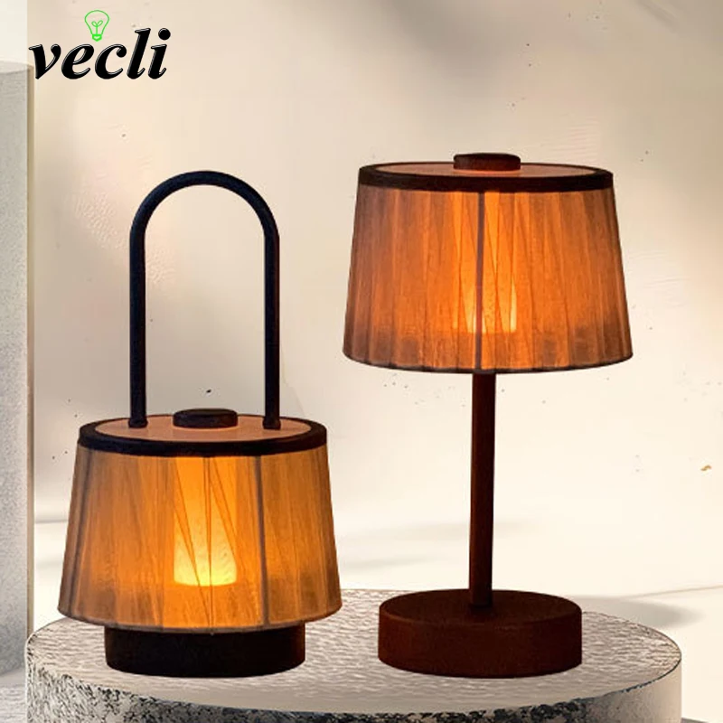American Style Fabric USB Table Lamp LED Night Light for Bedroom Bedside Study Homestay Ambient Lighting Fixture
American Style Fabric USB Table Lamp LED Night Light for Bedroom Bedside Study Homestay Ambient Lighting Fixture