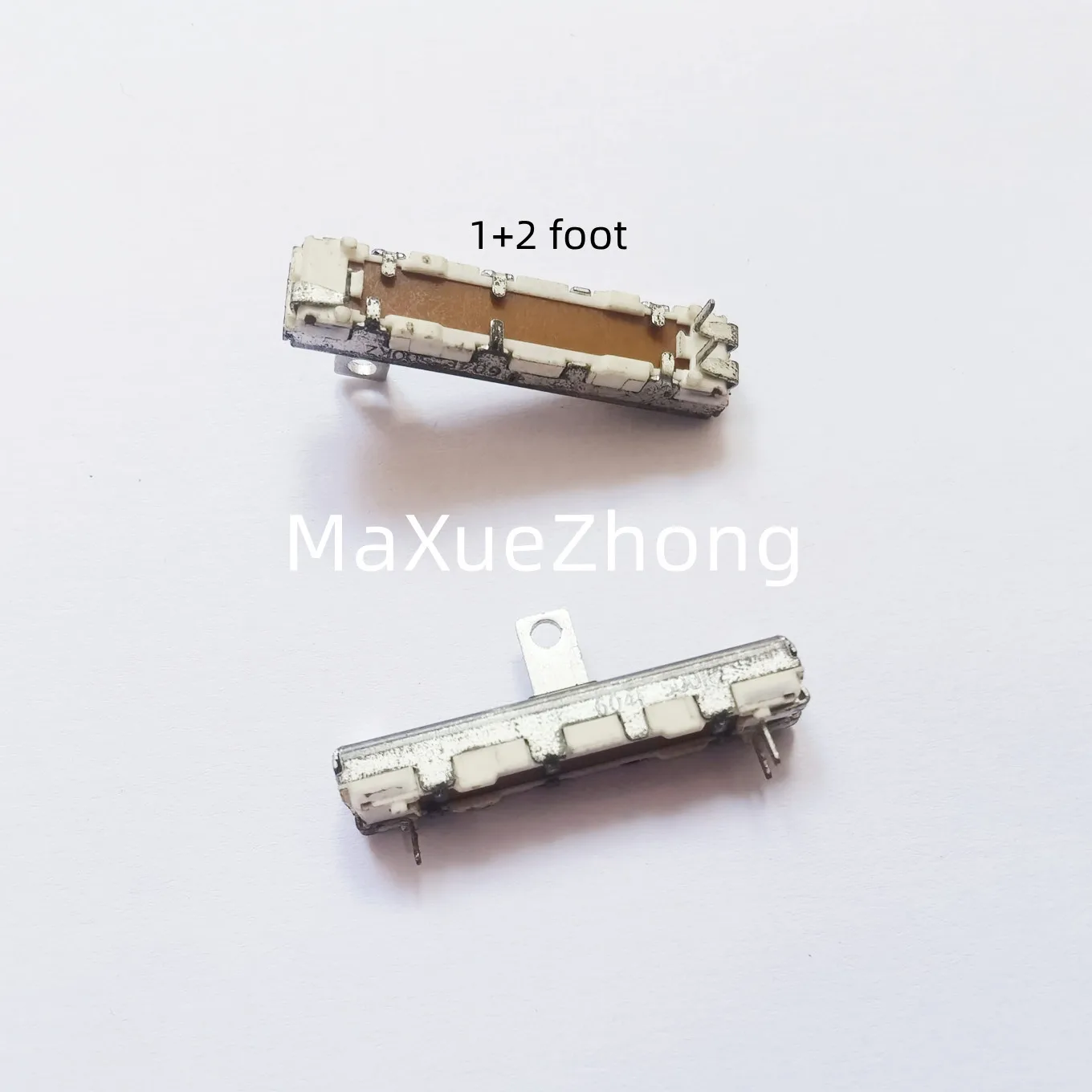 Hot spot RS25111G9005 40MM sliding clipper single potentiometer 500KZ 500K handle 8MM (SWITCH)
Hot spot RS25111G9005 40MM sliding clipper single potentiometer 500KZ 500K handle 8MM (SWITCH)