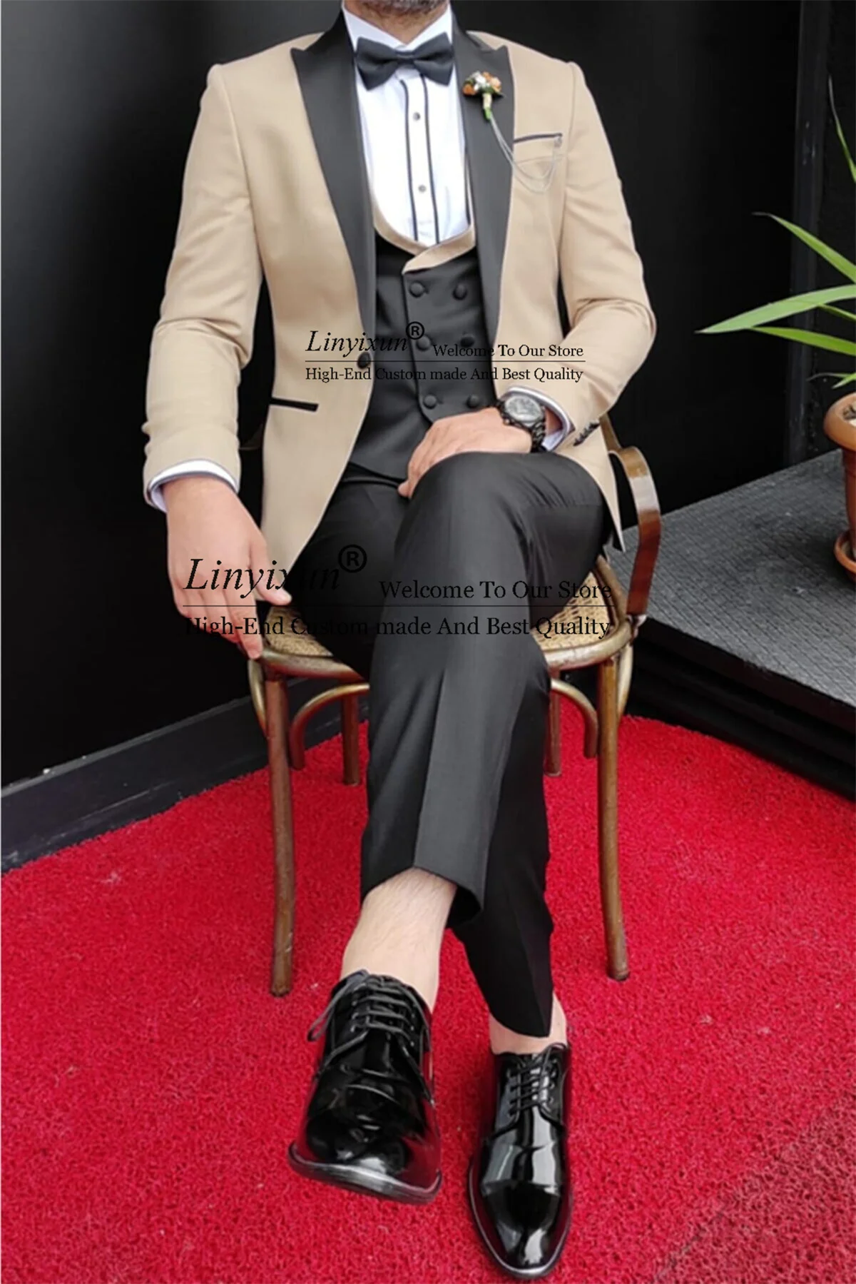 Fashion Wedding Suits for Men Black Peaked Lapel Groom Tuxedos Slim Fit 3 Pieces Set Male Business Blazers Outfit Costume Homme
Fashion Wedding Suits for Men Black Peaked Lapel Groom Tuxedos Slim Fit 3 Pieces Set Male Business Blazers Outfit Costume Homme