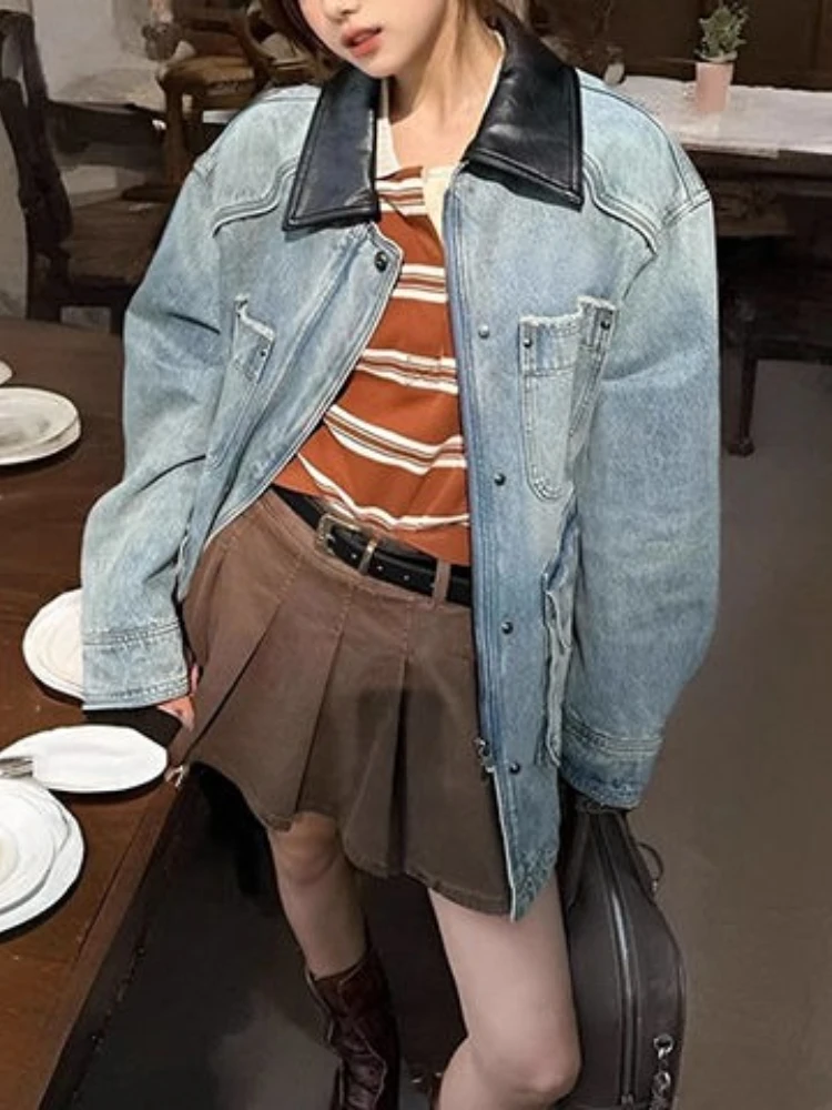 Women American Vintage Washed Denim Jacket Distressed Oversized Coat wi/ Leather Collar & Utility Pockets Spring Casual Chic
Women American Vintage Washed Denim Jacket Distressed Oversized Coat wi/ Leather Collar & Utility Pockets Spring Casual Chic