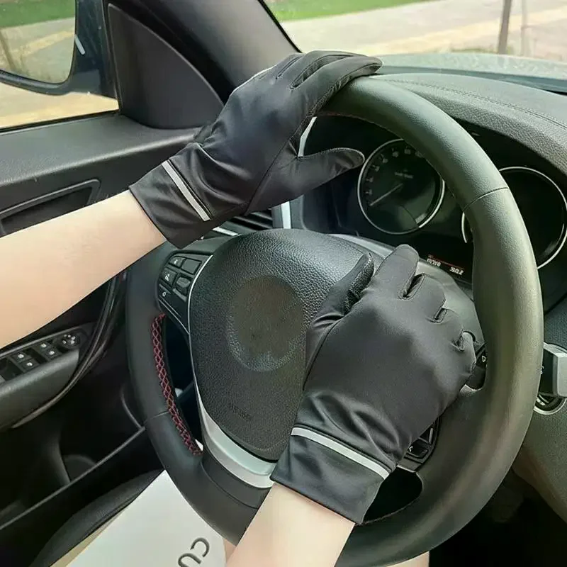 Women Summer Gloves 1Pair Sun Protection Breathable Mesh NonSlip Touchscreen Outdoor Driving Cycling
Women Summer Gloves 1Pair Sun Protection Breathable Mesh NonSlip Touchscreen Outdoor Driving Cycling