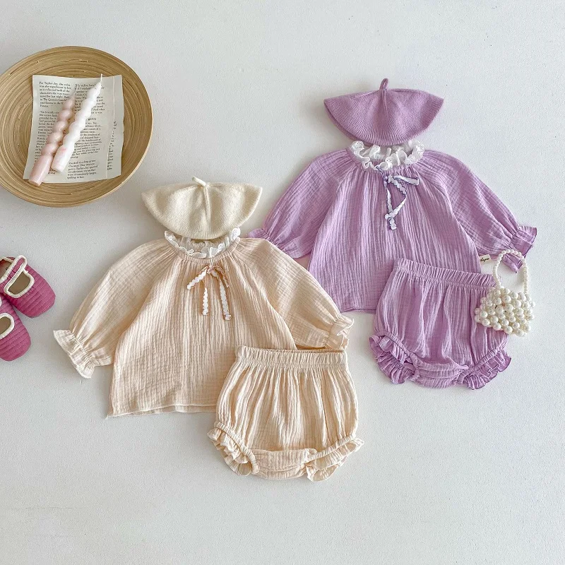 2024 Spring Solid Color Long sleeved Girls' Set Bow Girl Lace Neck Top Shorts Two piece Set Baby Clothes
2024 Spring Solid Color Long sleeved Girls' Set Bow Girl Lace Neck Top Shorts Two piece Set Baby Clothes