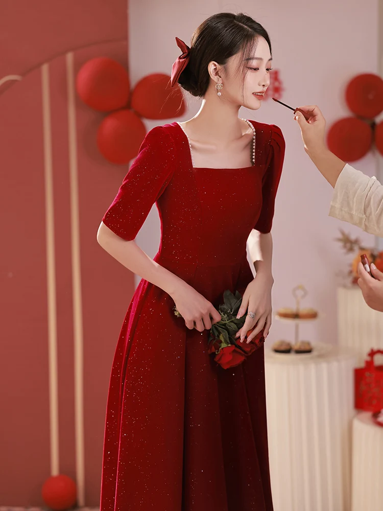 Red plus Size Wedding Dress Slimming Evening Gown for Brides Large Size Company Banquet Engagement Party Formal Wear
Red plus Size Wedding Dress Slimming Evening Gown for Brides Large Size Company Banquet Engagement Party Formal Wear