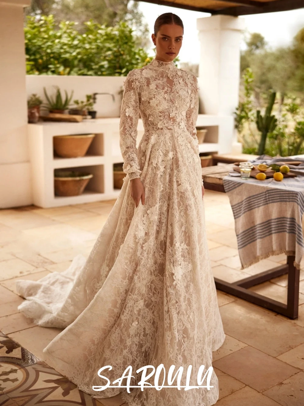 SAROULU Dreamy Appliques Lace Buttons Back Wedding Dress Delicate A Line Long Bridal Gown Customized Elegant Newest Women Wear
SAROULU Dreamy Appliques Lace Buttons Back Wedding Dress Delicate A Line Long Bridal Gown Customized Elegant Newest Women Wear