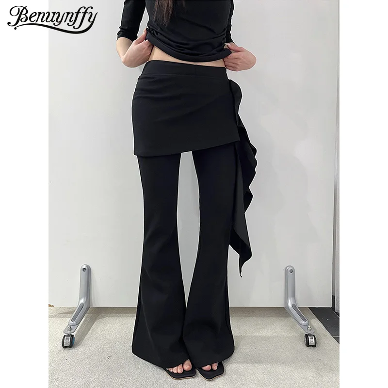 Benuynffy Black Ruffle Trim Flared Pants Women 2026 Summer New Fashion Korean Mid Waist Street Casual Bell-bottom Trousers
Benuynffy Black Ruffle Trim Flared Pants Women 2026 Summer New Fashion Korean Mid Waist Street Casual Bell-bottom Trousers