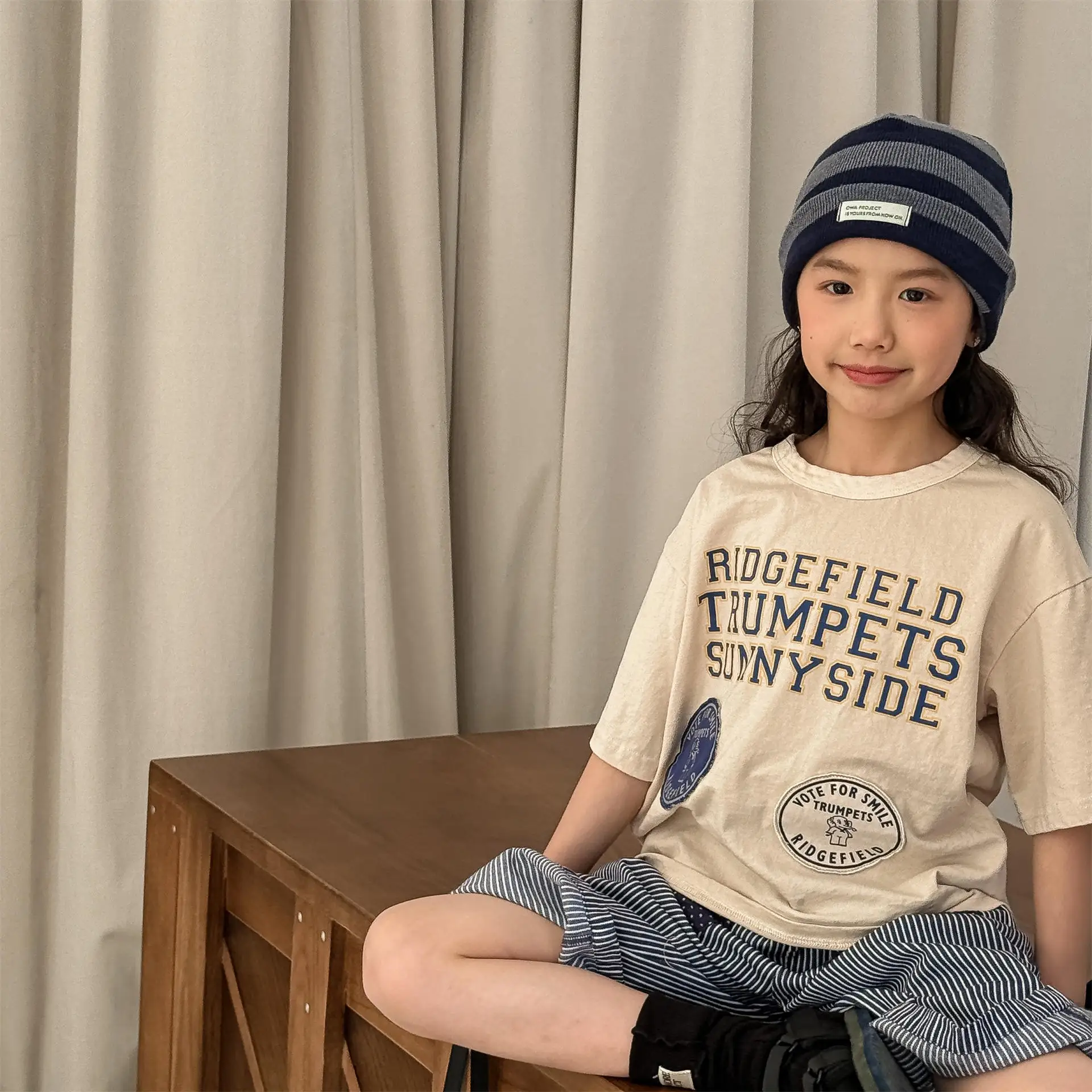 2025 Summer New Children Letter Print T Shirts Boys Short Sleeve Tee Thin Cotton Kids Girls Loose T Shirt Baby Versatile Tops
2025 Summer New Children Letter Print T Shirts Boys Short Sleeve Tee Thin Cotton Kids Girls Loose T Shirt Baby Versatile Tops
