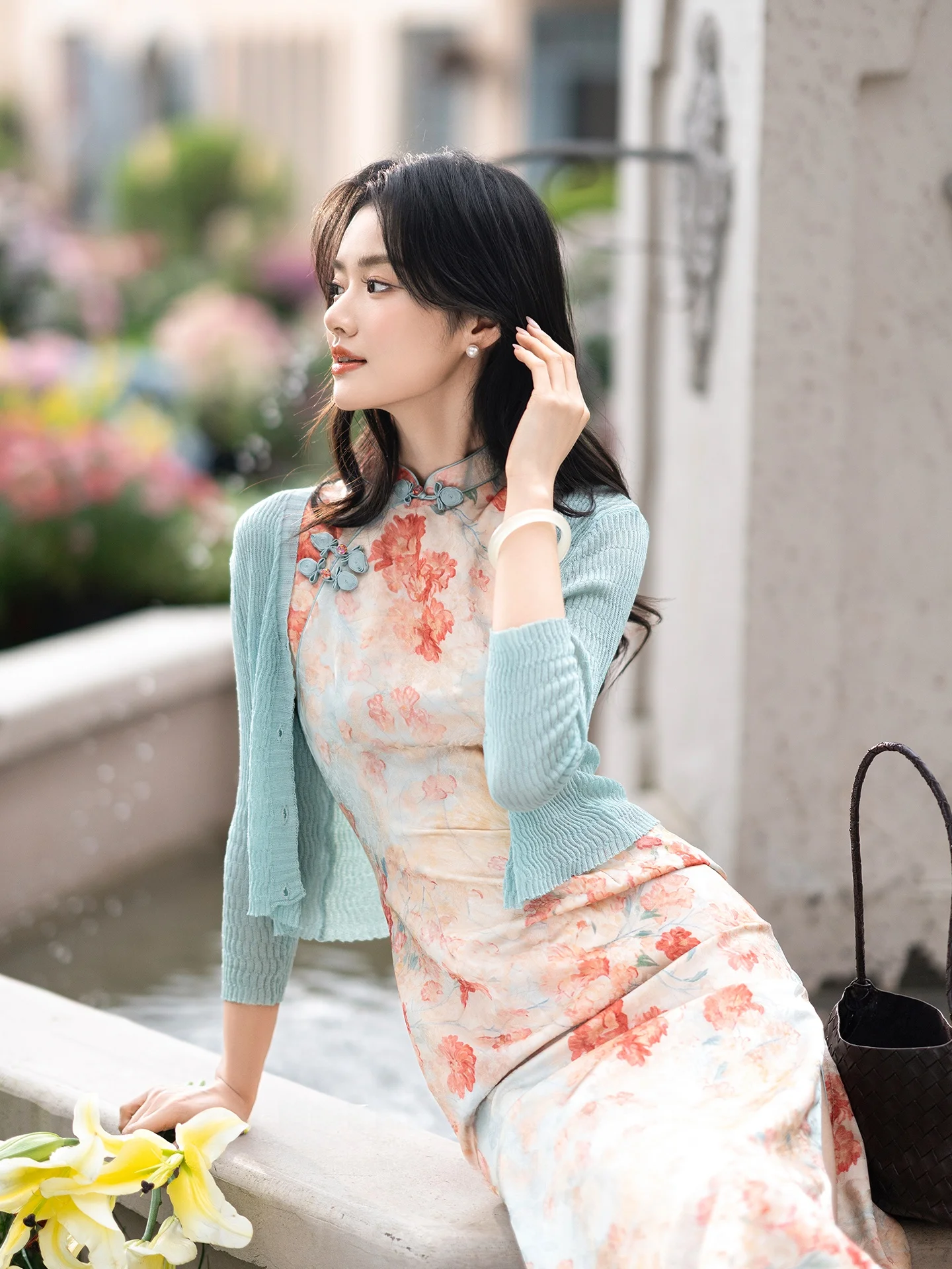 Charming Chinese Style Engagement Dress Traditional National Fashion Daily Wear Mid-Length Slant-Collar No-Sleeve
Charming Chinese Style Engagement Dress Traditional National Fashion Daily Wear Mid-Length Slant-Collar No-Sleeve