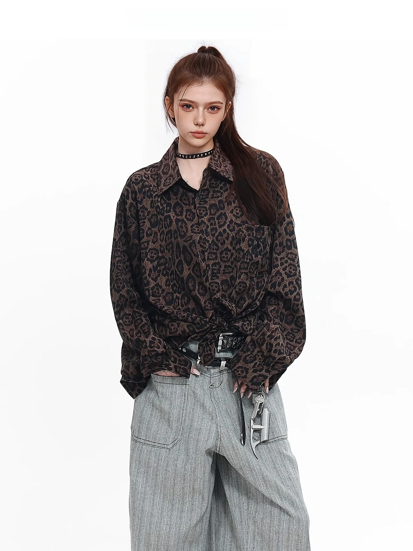 Laid-back Leopard Print Loose Fit American Retro Style Men Women Shirt Casual Versatile Cotton Long Sleeve Button up Top
Laid-back Leopard Print Loose Fit American Retro Style Men Women Shirt Casual Versatile Cotton Long Sleeve Button up Top