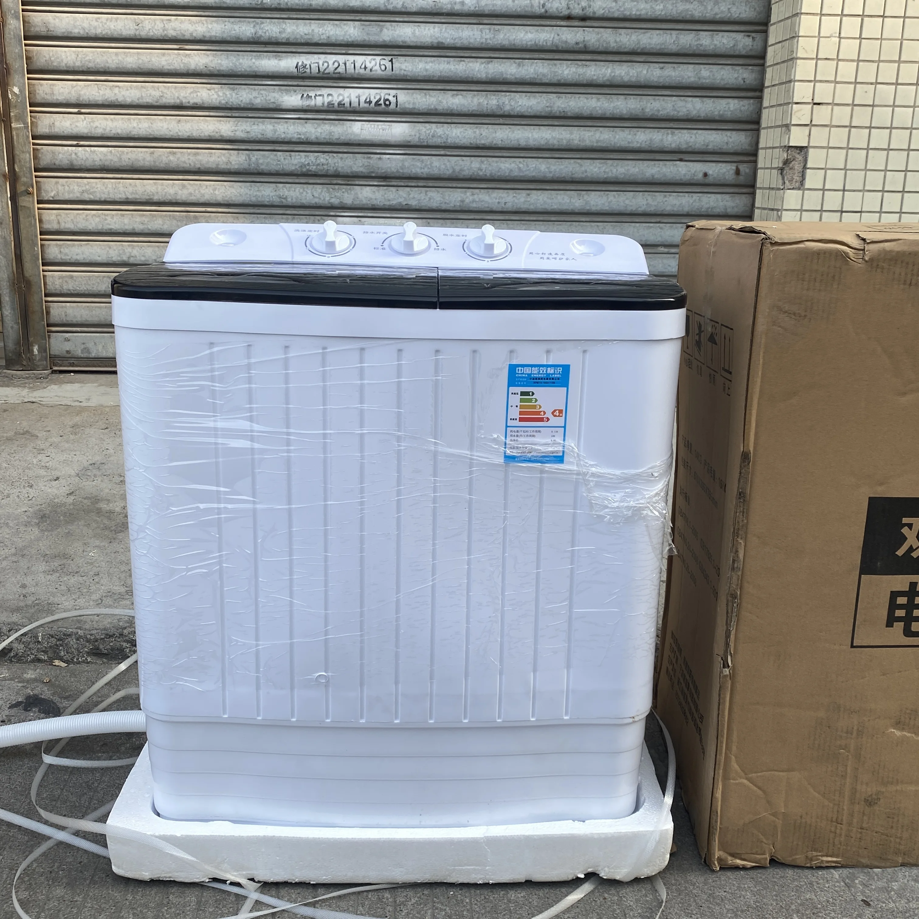 Twin-Tub Semi-Automatic Top-Loading Washing Machine New Condition With Plastic Housing for Household Outdoor Use
Twin-Tub Semi-Automatic Top-Loading Washing Machine New Condition With Plastic Housing for Household Outdoor Use