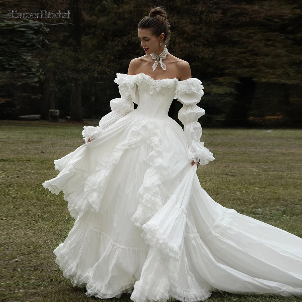 Свадебные платья из тафты с длинными рукавами, винтажные юбки в стиле принцессы, свадебные платья А-силуэта с очаровательной кружевной отделкой DW1118
Свадебные платья из тафты с длинными рукавами, винтажные юбки в стиле принцессы, свадебные платья А-силуэта с очаровательной кружевной отделкой DW1118