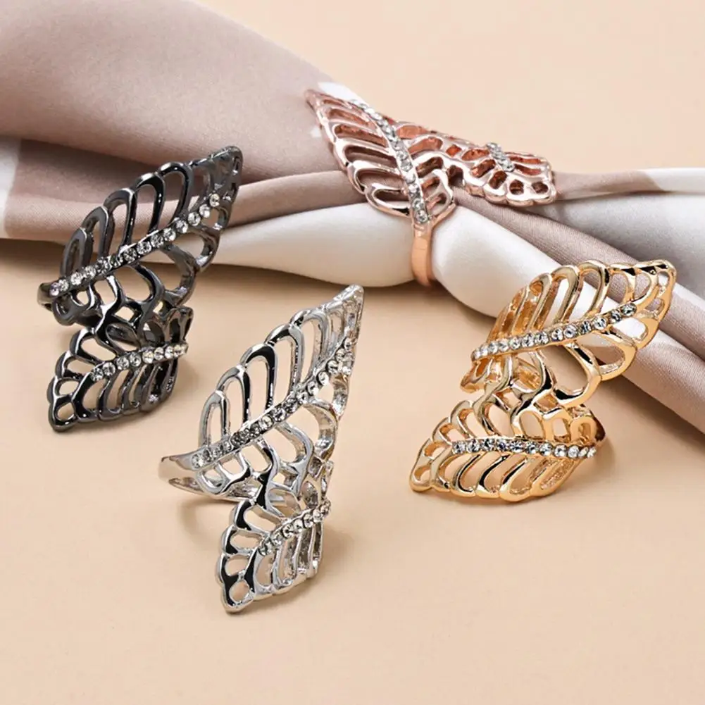Hollow Leaf Scarf Ring Elegant Neckerchief Slide For Women Neckerchief Shirts Scarves Shawls Daily Styling Accessory
Hollow Leaf Scarf Ring Elegant Neckerchief Slide For Women Neckerchief Shirts Scarves Shawls Daily Styling Accessory