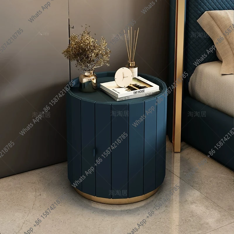 Italian minimalist round bedside table light luxury small apartment villa bedroom haute couture side cabinet wine barrel cabinet
Italian minimalist round bedside table light luxury small apartment villa bedroom haute couture side cabinet wine barrel cabinet