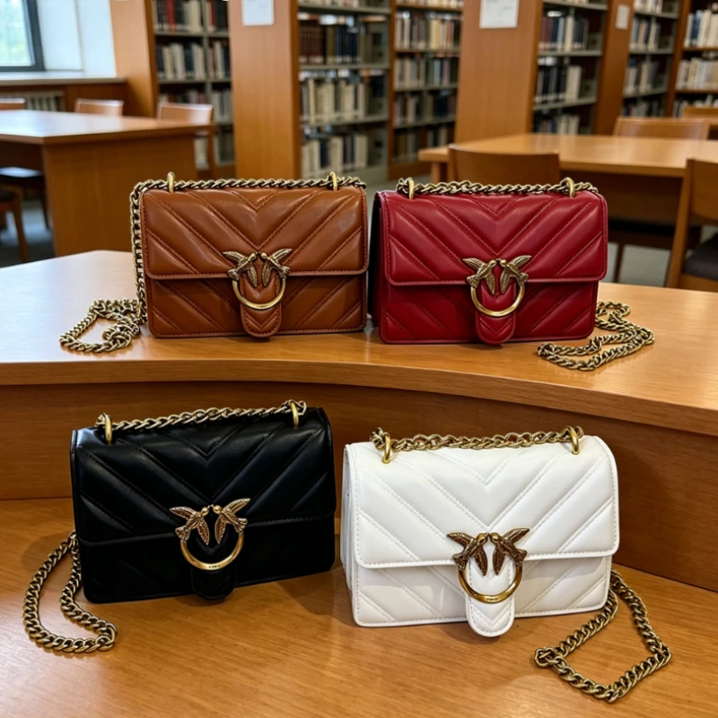 Modern and trendy women's shoulder bag, elegant women's chain strap crossbody bag, luxurious decorative pattern handbag
Modern and trendy women's shoulder bag, elegant women's chain strap crossbody bag, luxurious decorative pattern handbag