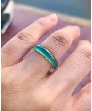 Natural 100% real A green white jadeite ring carve sculpture simple jade ring, women party wedding jewelry gift rings for men
Natural 100% real A green white jadeite ring carve sculpture simple jade ring, women party wedding jewelry gift rings for men