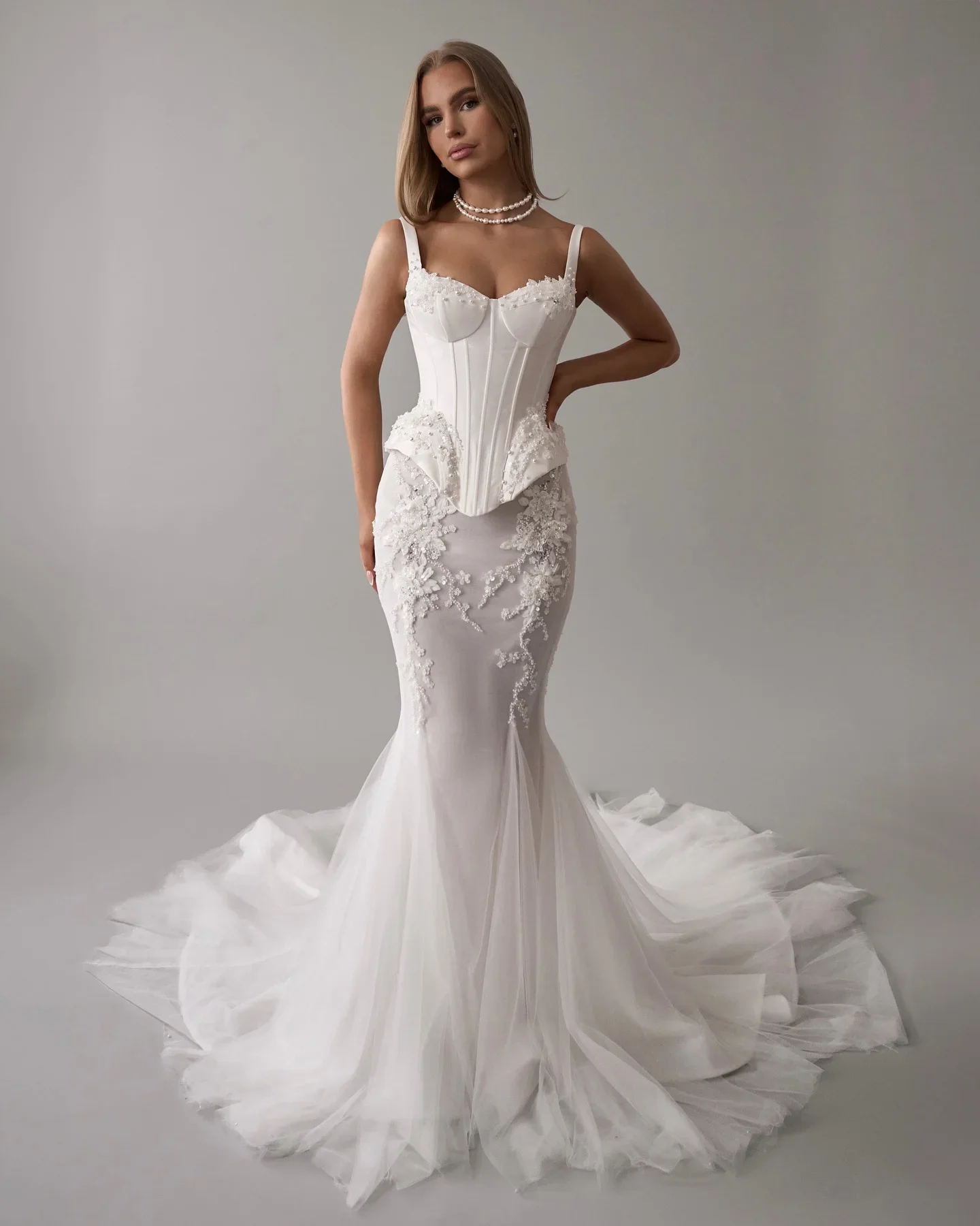 Charming Lace Applique Sheatm Mermaid Two Piece Spaghetti Straps Wedding Dresses Bridal Grown Customized
Charming Lace Applique Sheatm Mermaid Two Piece Spaghetti Straps Wedding Dresses Bridal Grown Customized