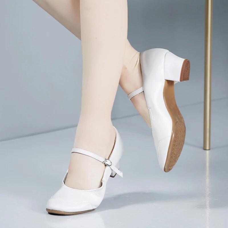 White Women New Modern Dance Shoes Girls Standard Dancing Shoes High Heeled Ballroom Latin Dance Shoes for Women 4CM Heel
White Women New Modern Dance Shoes Girls Standard Dancing Shoes High Heeled Ballroom Latin Dance Shoes for Women 4CM Heel