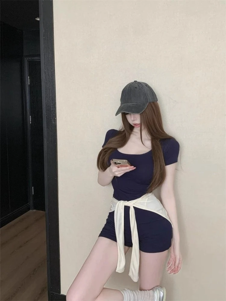 Women's Summer New Three Piece Casual Simple Set Korean Style Light Mature Slim Fit Shawl Short Sleeve Shorts Slimming Outfit
Women's Summer New Three Piece Casual Simple Set Korean Style Light Mature Slim Fit Shawl Short Sleeve Shorts Slimming Outfit