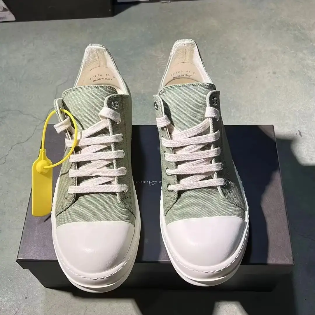 Brand Low Top Quality Casual Men Shoes Luxury Designer Lace Up Canvas Street Trainer Ro Women Thick Sole Flat Platform Sneakers
Brand Low Top Quality Casual Men Shoes Luxury Designer Lace Up Canvas Street Trainer Ro Women Thick Sole Flat Platform Sneakers