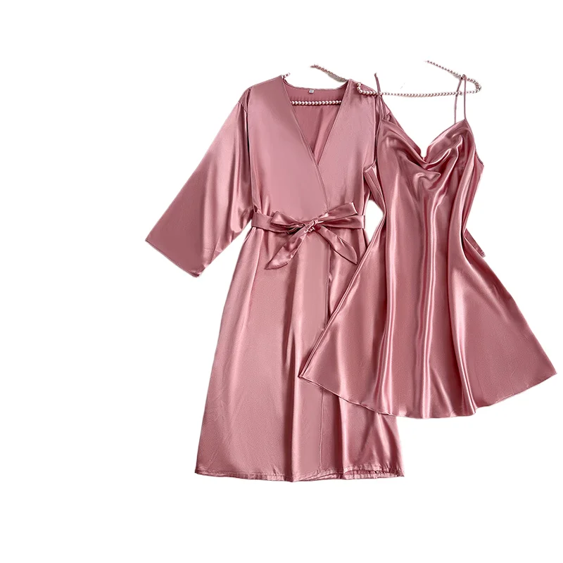 Однотонное простое платье-комбинация с распашным воротником, ночная рубашка снаружи с имитацией шелка, сексуальная длинная одежда для сна на шнуровке, домашний комплект для женщин
Однотонное простое платье-комбинация с распашным воротником, ночная рубашка снаружи с имитацией шелка, сексуальная длинная одежда для сна на шнуровке, домашний комплект для женщин