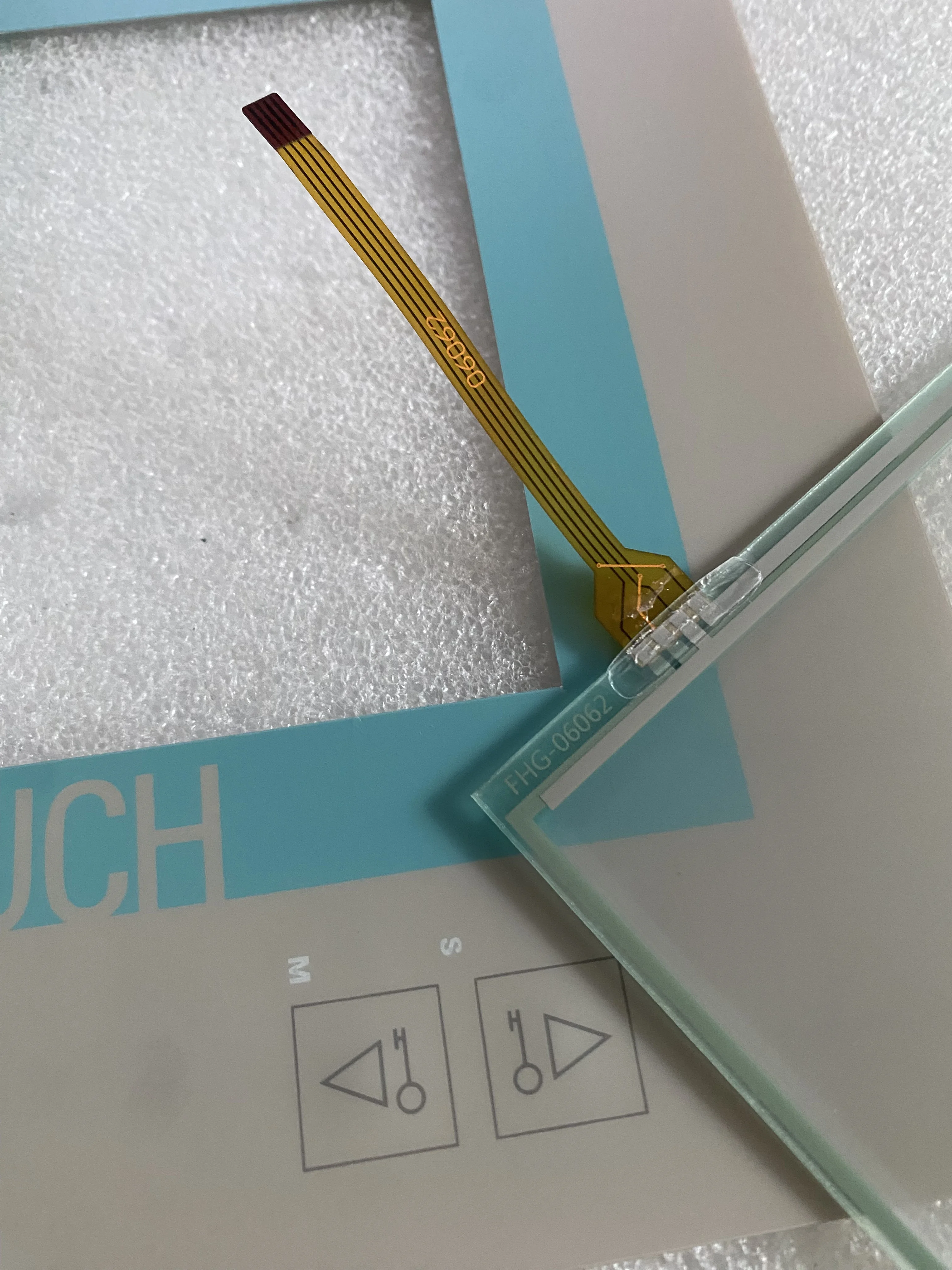 C7-635 6ES7635-2EB00-0AE3 6ES7 635-2EB00-0AE3 -- Plastic protective films Touch screens panels
C7-635 6ES7635-2EB00-0AE3 6ES7 635-2EB00-0AE3 -- Plastic protective films Touch screens panels