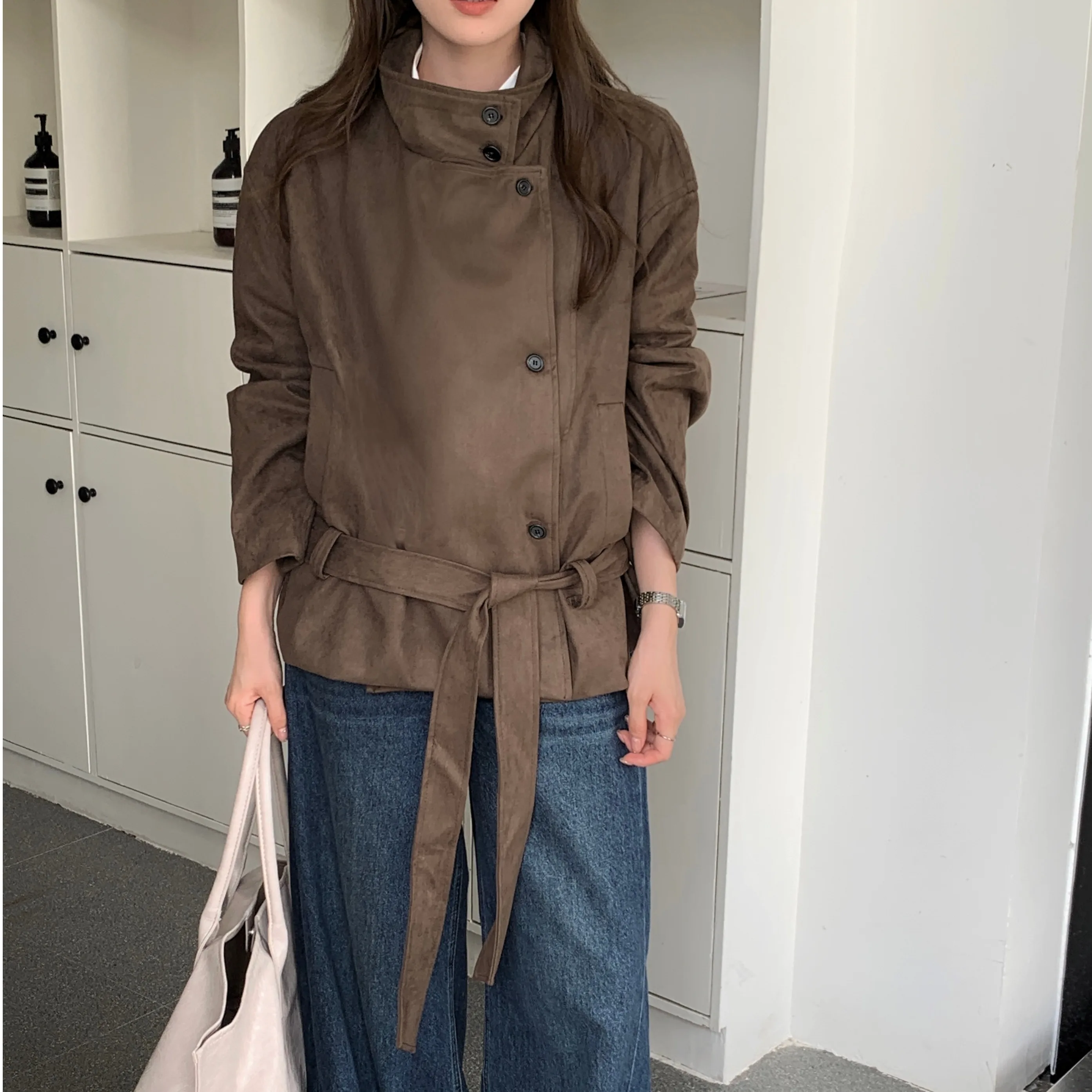 Chic Simptic Women's Jaet Autumn Winter New Sle Korean Version Stand Collar Waist Cinched Deer Suede Faion Top
Chic Simptic Women's Jaet Autumn Winter New Sle Korean Version Stand Collar Waist Cinched Deer Suede Faion Top