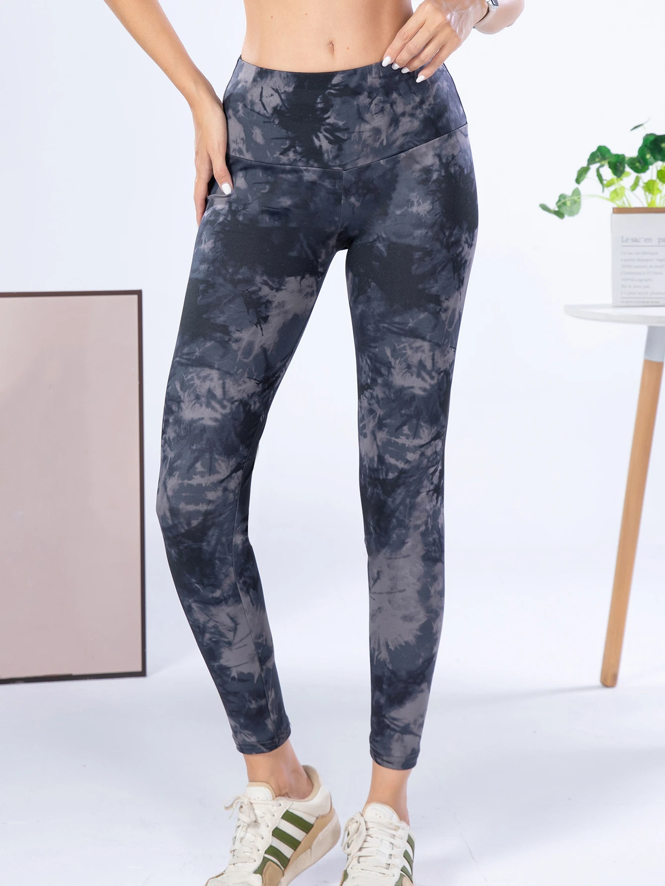 Europe And The United States Hot Tie-dyed Nine-point Pants High-waisted Tight Hip Leggings Fashion To Wear Slim-fit Pants
Europe And The United States Hot Tie-dyed Nine-point Pants High-waisted Tight Hip Leggings Fashion To Wear Slim-fit Pants