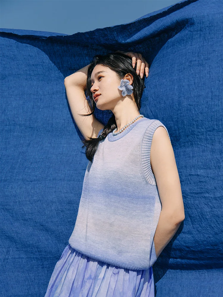 Синий вязаный жилет из смесовой хлопковой пряжи, свободный крой, стандартная длина, для повседневной носки, летняя коллекция
Синий вязаный жилет из смесовой хлопковой пряжи, свободный крой, стандартная длина, для повседневной носки, летняя коллекция