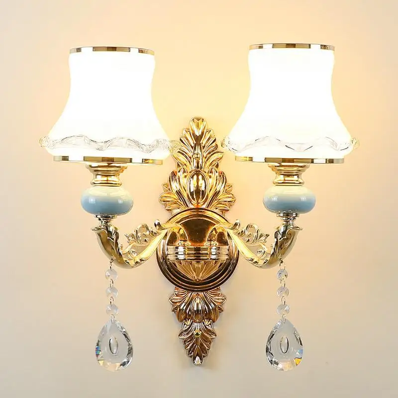 Хрустальный настенный светильник для гостиной, стеклянный светильник в европейском стиле для спальни, клубный фон, настенный современный прикроватный светильник, креативный светильник для прохода
Хрустальный настенный светильник для гостиной, стеклянный светильник в европейском стиле для спальни, клубный фон, настенный современный прикроватный светильник, креативный светильник для прохода