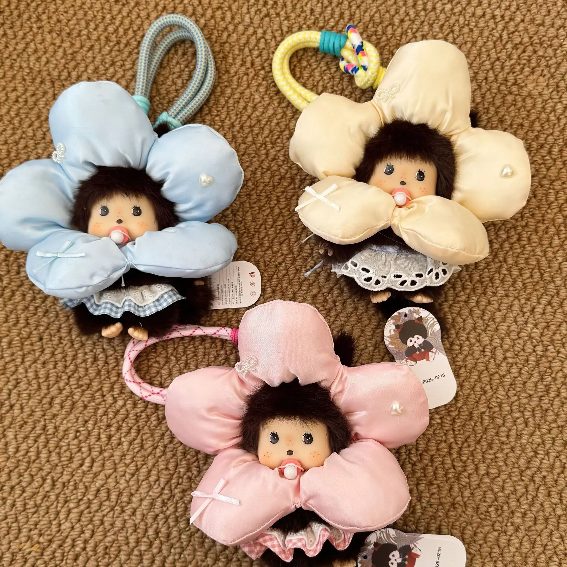 Soft nipple pacifier Qiqi, cute plush doll keychain, spring flower headband, bag pendant - perfect gift for friends!
Soft nipple pacifier Qiqi, cute plush doll keychain, spring flower headband, bag pendant - perfect gift for friends!