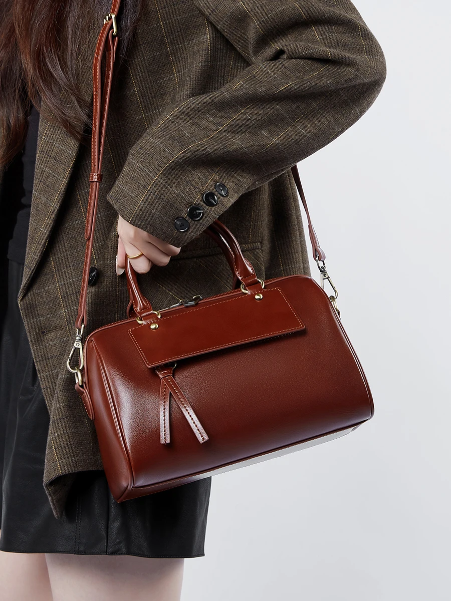 Fashionable new women's bag, leather handbag, shoulder bag, top layer cowhide, crossbody envelope bag, tote bag
Fashionable new women's bag, leather handbag, shoulder bag, top layer cowhide, crossbody envelope bag, tote bag