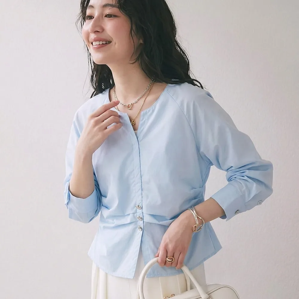 Slimming V-Neck Long Sleeve White Shirt Korean Style Business Casual Women's Fashionable Shirt Simple Design Business Inner Wear
Slimming V-Neck Long Sleeve White Shirt Korean Style Business Casual Women's Fashionable Shirt Simple Design Business Inner Wear