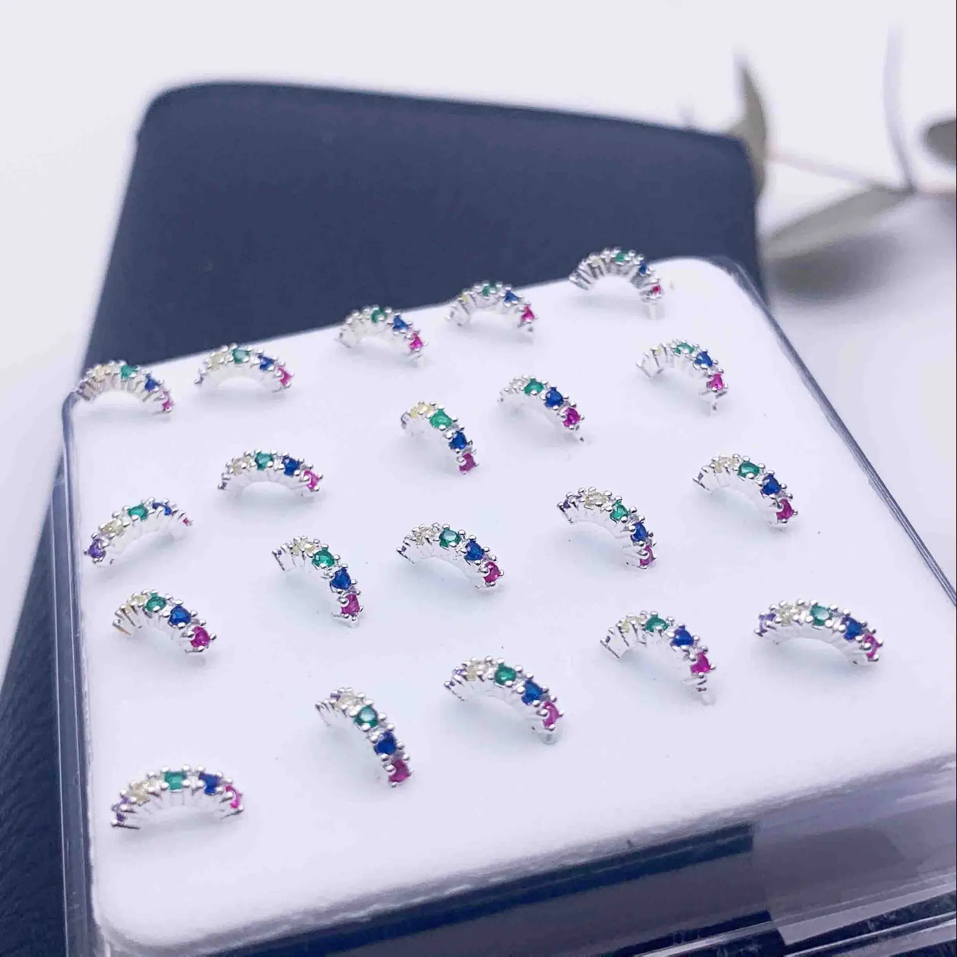 20pcs Box Nose Rings Cubic Zirconia Nose Studs Nose Rings for Women Nose Piercing Jewelry Body Piercing Jewelry Piercing Nariz
20pcs Box Nose Rings Cubic Zirconia Nose Studs Nose Rings for Women Nose Piercing Jewelry Body Piercing Jewelry Piercing Nariz