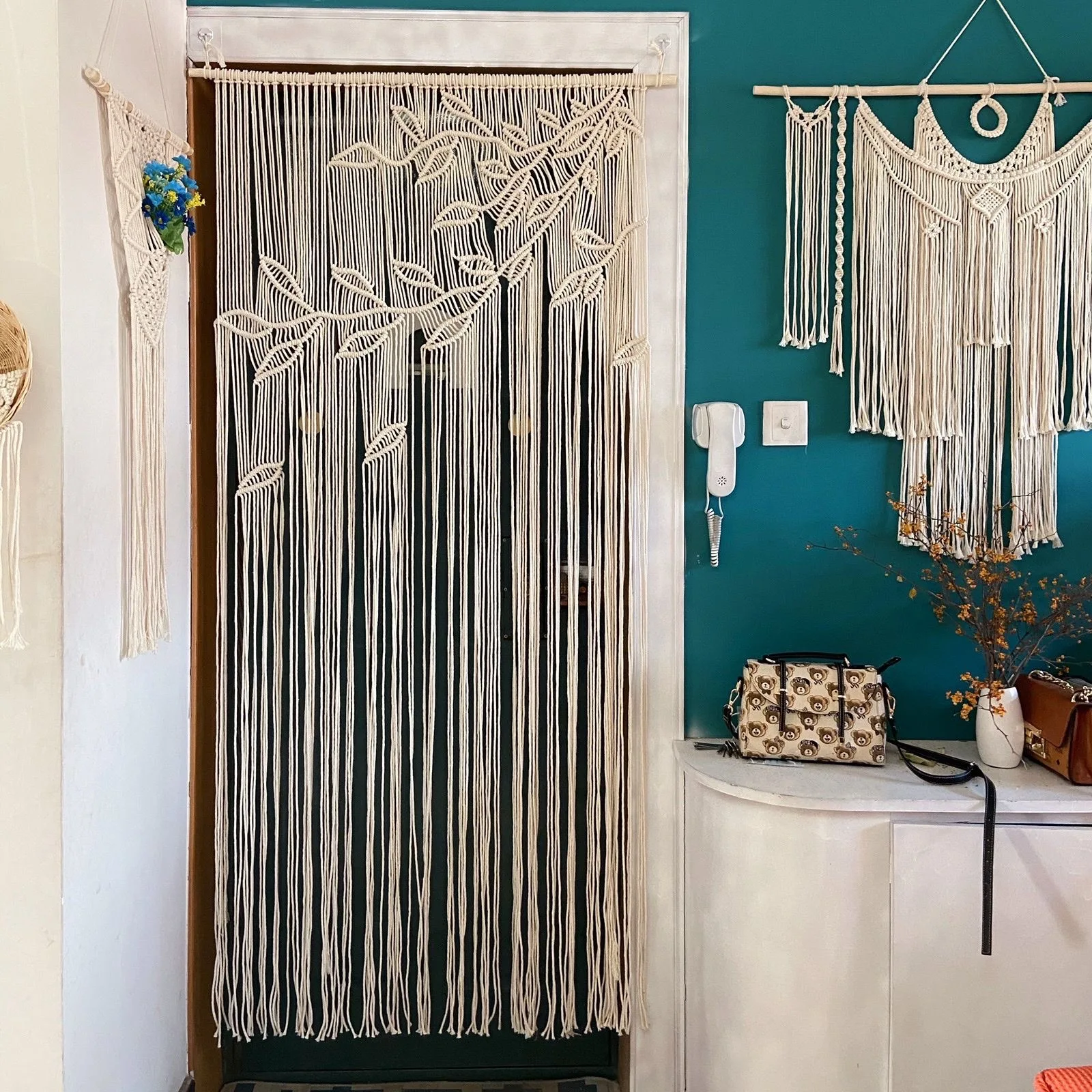 Hand-Woven Leaves Pattern Macrame Bohemian Tapestry Wall Hanging Art Tapestry Door Tassel Curtain Window Curtain Home Decoration
Hand-Woven Leaves Pattern Macrame Bohemian Tapestry Wall Hanging Art Tapestry Door Tassel Curtain Window Curtain Home Decoration