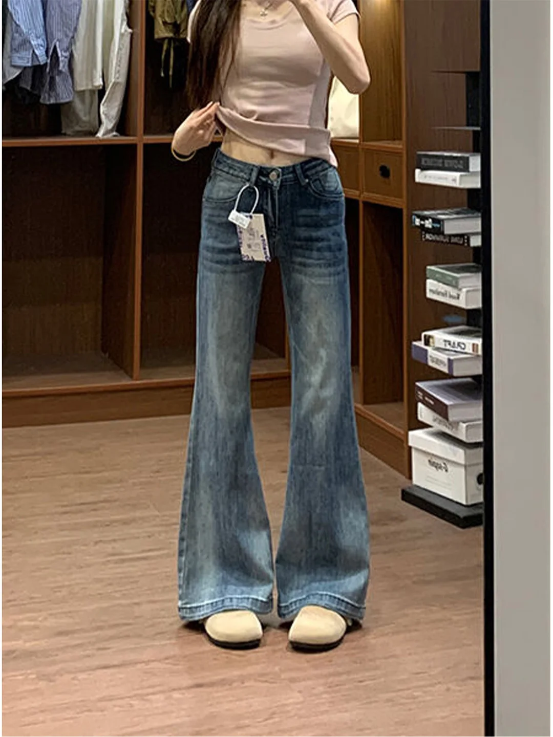 Summer 2026 High Waist Bell Bottom Denim Jeans Women's Skinny Floor Length American Style Washed Blue Vintage Ladies Jeans
Summer 2026 High Waist Bell Bottom Denim Jeans Women's Skinny Floor Length American Style Washed Blue Vintage Ladies Jeans