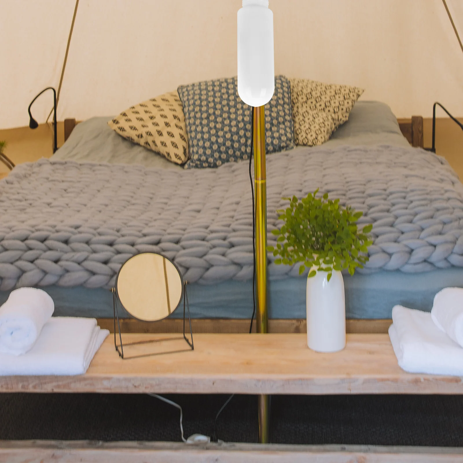 Cylindrical Lampshade Light Cover Small Indoor Accessories Bedroom Study Library Practical Gift 
Cylindrical Lampshade Light Cover Small Indoor Accessories Bedroom Study Library Practical Gift