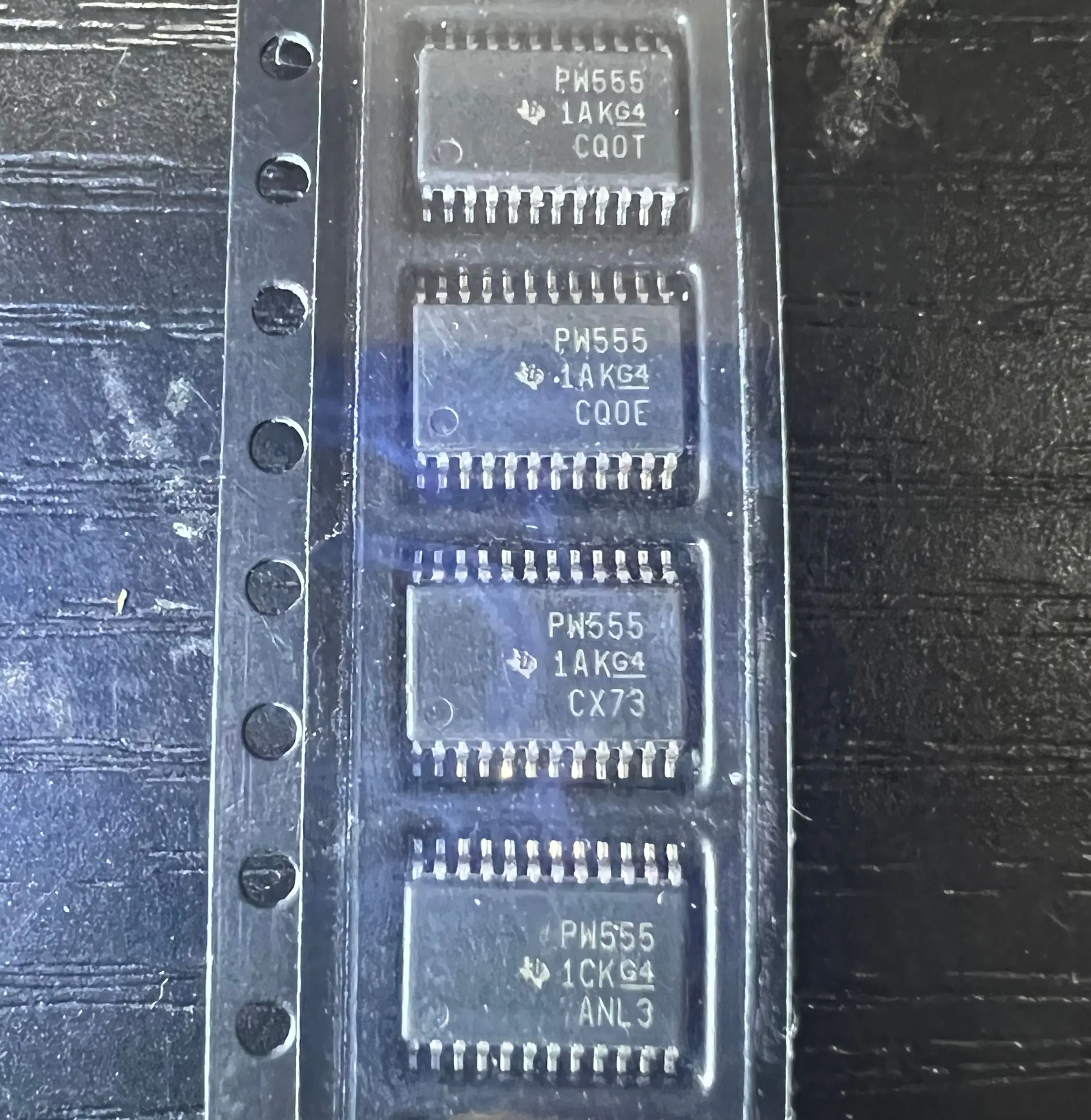 10 шт./лот PCA9555 PCA9555DB SOP-24 абсолютно новый оригинальный Бесплатная доставка
10 шт./лот PCA9555 PCA9555DB SOP-24 абсолютно новый оригинальный Бесплатная доставка
