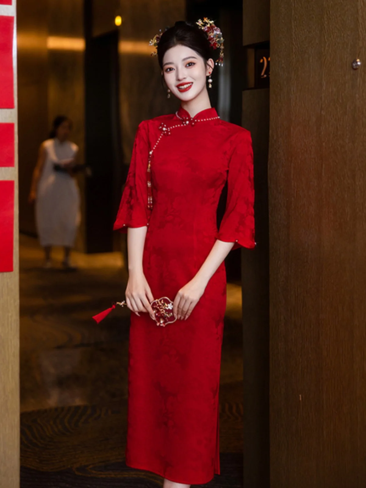 Ele New Chinese Sle Long Qipao Dr Wine Red Wedding Ceremony Dr Middle Long Sve High Collar Breathable Fabric
Ele New Chinese Sle Long Qipao Dr Wine Red Wedding Ceremony Dr Middle Long Sve High Collar Breathable Fabric